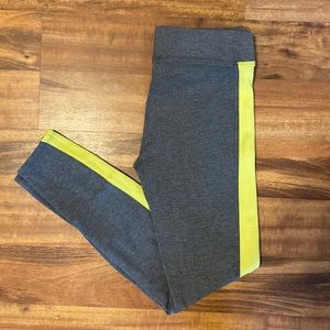Women’s Simply Vera Wang XS legging pants, activewear grey lime pants